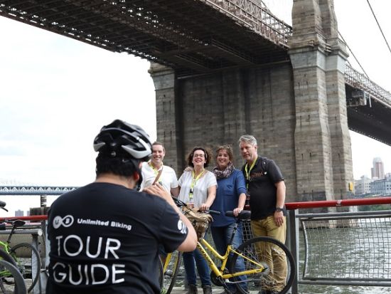 ブルックリン　サイクリングツアー スポットでの撮影タイムあり！＜2時間／英語ガイド＞by Unlimited Biking