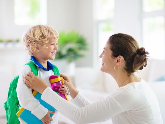 ハワイ州公認託児所ポピンズ　ベビーシッター派遣　生後3か月～12歳対象＜最短3時間～／お客様滞在ホテル＞