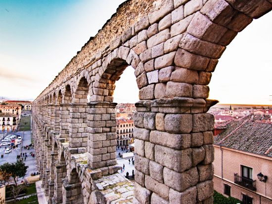 世界遺産3都市を巡る！トレド＆セゴビア＆アビラ 1日観光ツアー＜英語／昼食付／マドリード発＞