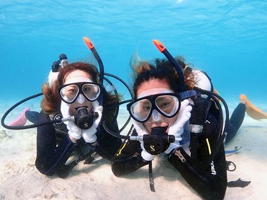 体験ダイビング 初心者さん向けの丁寧ガイド！観光前後で選びやすい離島ターミナル目の前ショップ＜ボート／1ダイブ／市街地送迎無料／石垣島＞