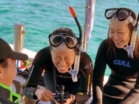 体験ダイビング 初心者さん向けの丁寧ガイド！観光前後で選びやすい離島ターミナル目の前ショップ＜ボート／1ダイブ／市街地送迎無料／石垣島＞