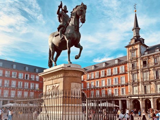 セグウェイで巡る　マドリード半日観光ツアー ＜英語ガイド／マドリード発＞