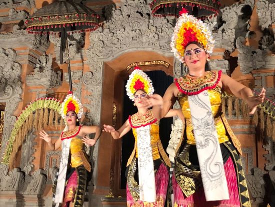 ウブド観光ツアー　午後からゆったりウブドを堪能！ライステラス＆バリ舞踊観賞 ＜貸切／日本語ガイド／午後＞