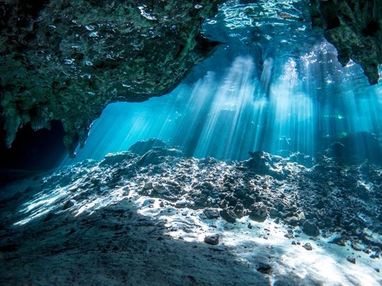 【ククルカン降臨】2026年3月20日と9月23日限定！世界遺産チチェン・イッツァ遺跡 天体ショー！グランセノーテ＋セノーテイキル訪問＜昼食付き／日本語ガイド＞