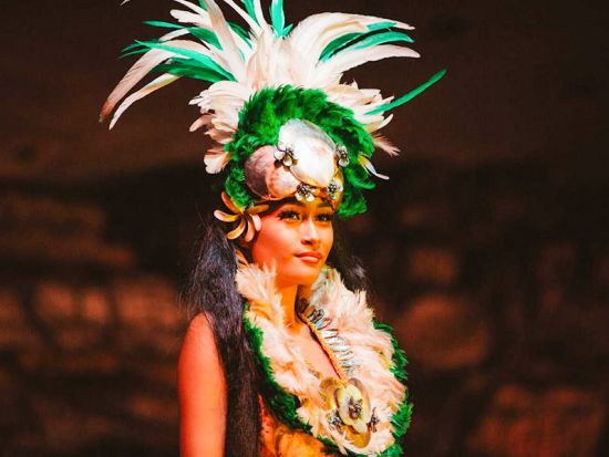 伝統ルアウ＆フラ ハワイアンショー　『ドラムス・オブ・ザ・パシフィック・ルアウ』＜ブッフェ夕食／飲み放題／ハイアットリージェンシー・マウイ＞