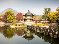 gyeongbokgung_temple_seoul_pavilion