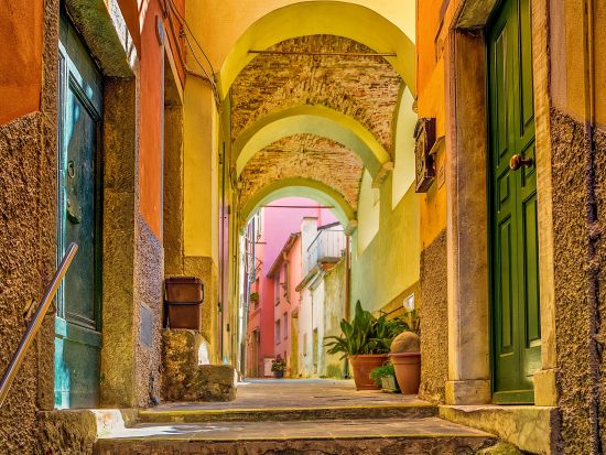 複数プランから選べる！世界遺産チンクエ・テッレ 4つの村　1日観光ツアー ＜英語ガイド／日本語アシスタント付プランあり／昼食付きプランあり＞