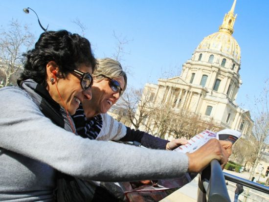 パリ 乗り降り自由バス　チケット事前予約 ＜英語オーディオガイド＞*当日予約OK