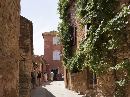 南仏プロヴァンス 1日観光ツアー　世界遺産ポンデュガール＋レ・ボー・ドゥ・プロヴァンス＋ゴルドなど＜英語ドライバーガイド／アヴィニョン発＞