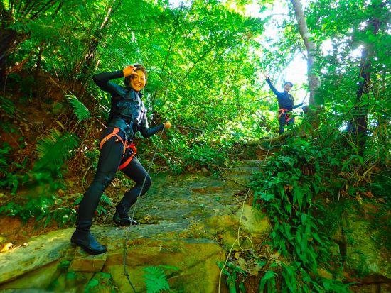 やんばるシャワークライミング&キャニオニング　秘境でジップスライド＆天然のウォータースライダー＜写真無料／一部ホテル送迎可＞by 冒険島