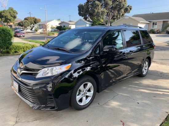 【空港送迎】ロサンゼルス国際空港 ⇔ ダウンタウン周辺 ＜貸切／1～8名／日本語ドライバー＞