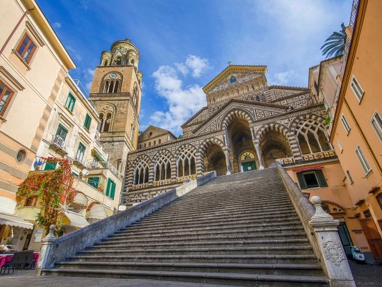 世界遺産アマルフィ＆カプリ島 2日間の旅 ＜4～10月／ナポリ発＞by Max Harvest