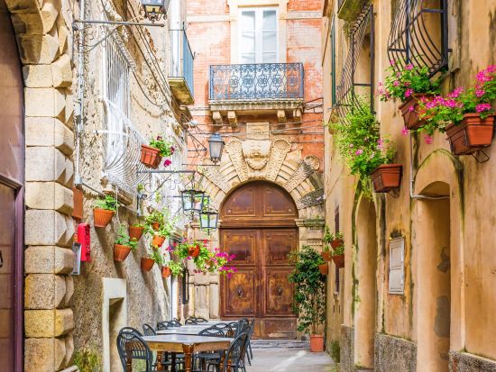 エメラルドの洞窟入場！世界遺産アマルフィ海岸+ソレント+ポジターノ1日観光　人気ガイド確約プランあり＜貸切／日本語／ナポリ発＞ by Zenzero