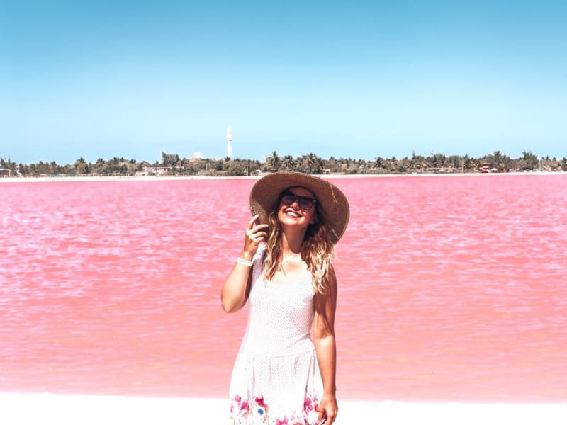 s_pink lake