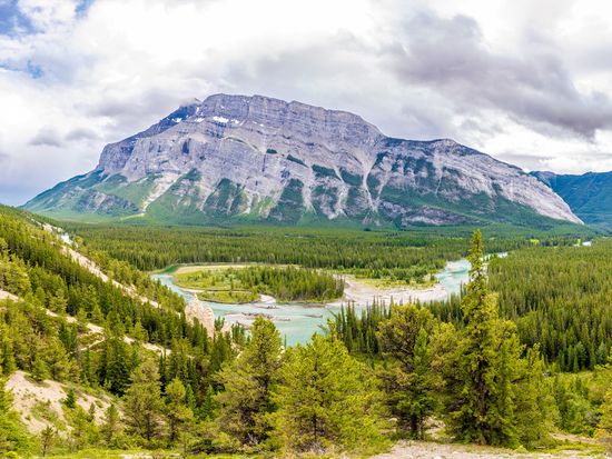 Banff_Hoodoos Lookout_shutterstock_1196197984