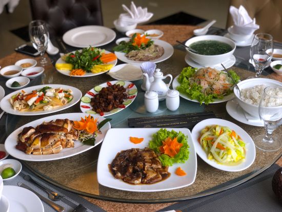 世界遺産チャンアン＋古都ホアルー 観光ツアー　風光明媚な景勝地で小舟クルーズ ＜昼食付き／現地ガイド（日本語可）／ホテル往復送迎＞