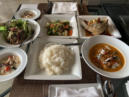 バンコク3大寺院巡り半日観光ツアー ワットアルンの夜景ライトアップを望む川沿いレストランでのロマンチックディナー＜午後／日本語／往復送迎＞