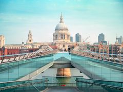 Millennium bridge, harry potter tour london