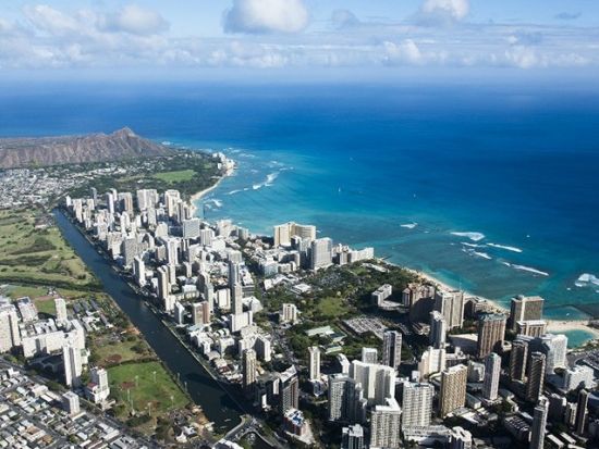 セスナ（小型飛行機）遊覧飛行　貸切でオアフ島有名スポットを周遊　by LANI LEA SKY TOURS & Flight School