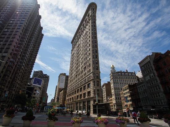 USA_New_York_Manhattan_Flatiron_Building_shutterstock_607892828
