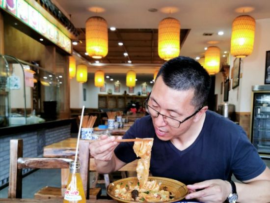 5つの世界遺産を巡る4泊5日ツアー　九寨溝＆黄龍＆兵馬俑＆大雁塔＆成都パンダ基地 ＜貸切／食事付き／航空券込／日本語ガイド／西安発＞