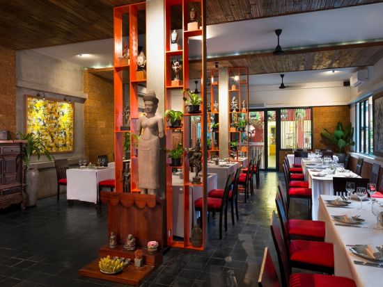 アンコールワット 2泊3日ツアー 三大遺跡観光＋朝日夕日鑑賞＜航空券＆ホテル宿泊＆食事付／ハノイ発＞