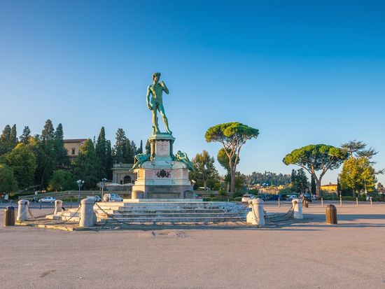 Italy_Firenze_Piazzale_Michelangelo_shutterstock