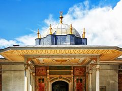 Turkey_Istanbul_Topkapi Palace_shutterstock_338352488