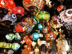 Turkey_Istanbul_Grand Bazaar_shutterstock_676107697
