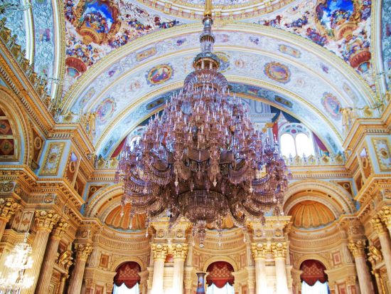 イスタンブール旧市街＋ドルマバフチェ宮殿 1日観光ツアー＜貸切／昼食付き／日本語／イスタンブール発＞