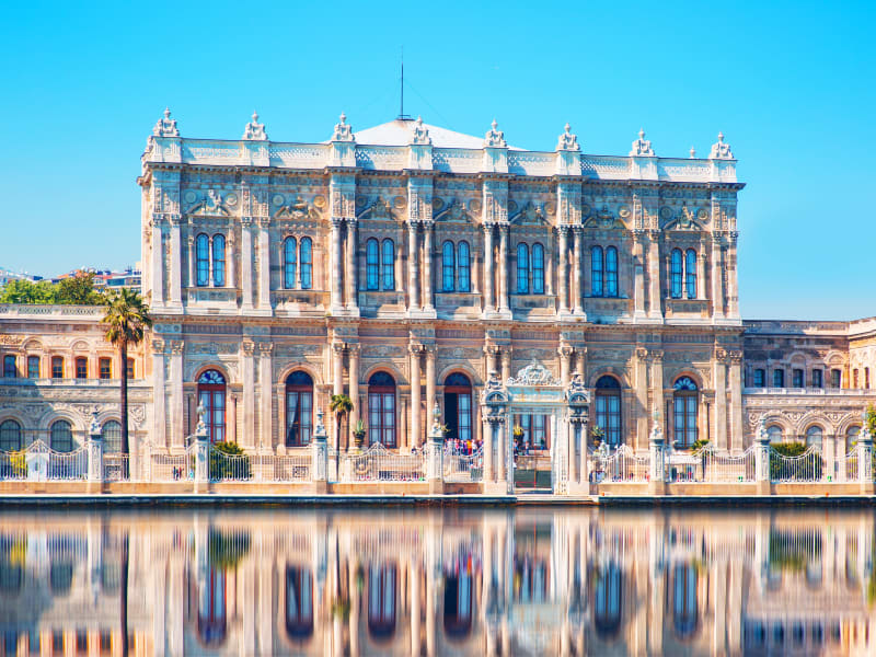 Dolmabahce Palace_shutterstock_759208624 (1)