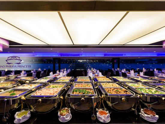 グランドパール号 or チャオプラヤ・プリンセス号ディナークルーズ＜当日予約可／現地集合または往復送迎／日本語ガイド選択可／ビュッフェ＞