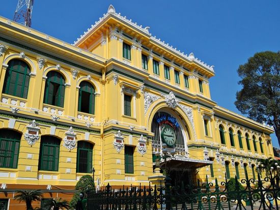 ホーチミン市内観光　ホーチミン主要スポット＆戦争証跡博物館見学＆平和大使ドクさんとの交流＜午後もしくは終日／日本語ガイド／送迎付＞