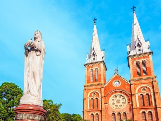 ホーチミン市内観光　ホーチミン主要スポット＆戦争証跡博物館見学＆平和大使ドクさんとの交流＜午後もしくは終日／日本語ガイド／送迎付＞