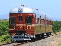 Stepping lightly - the beautiful Byron Bay train_photo James Chuang