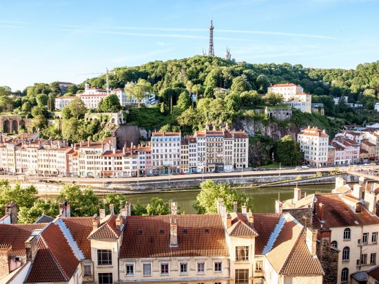 リヨン市内半日ウォーキングツアー　世界遺産リヨン歴史地区など定番スポットをご案内　夕食付プランあり ＜貸切／日本語／昼食付／公共機関1日乗車券込／リヨン発＞