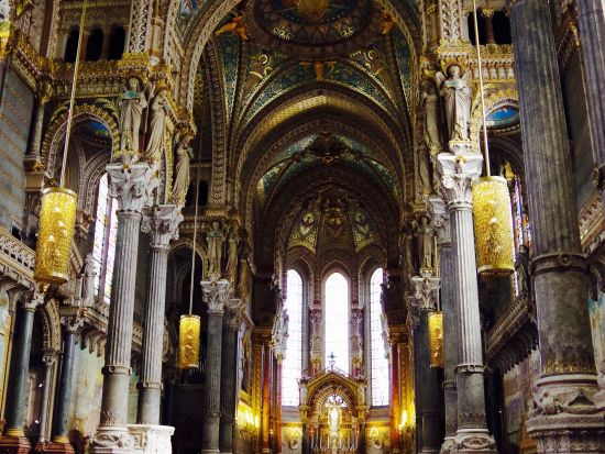 リヨン市内半日ウォーキングツアー　世界遺産リヨン歴史地区など定番スポットをご案内　夕食付プランあり ＜貸切／日本語／昼食付／公共機関1日乗車券込／リヨン発＞