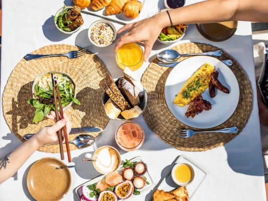 天空の秘境サパ1泊2日ツアー　少数民族が暮らす村へトレッキング観光あり　インフィニティプール利用可！＜トパスエコロッジ宿泊＆食事付／VIP高級車送迎／ハノイ発＞