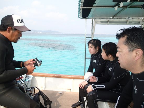 パナリ島 フィッシング＆体験ダイビングツアー 釣った魚はその場で食べられる！＜島内指定ホテル送迎可／石垣島発＞by フージーマリンサービス