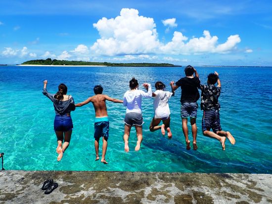 パナリ（新城島）シュノーケリング　ツアーでしか行けない人魚伝説の島へ上陸！ビーチパラソル＆チェア無料レンタルOK＜石垣市街地送迎可／石垣島発＞