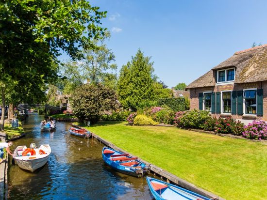 ヒートホールン 1日観光ツアー "オランダのヴェネツィア"散策と運河クルーズ＜英語／アムステルダム発＞