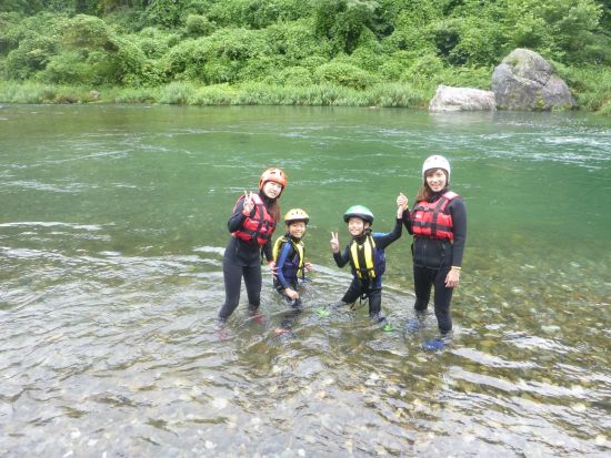 奥多摩ラフティングツアー みんなで楽しい思い出を作ろう！室内更衣室＆冷房完備 ＜4～10月／午前または午後／BBQ付プランあり／青梅市＞by クルーソー