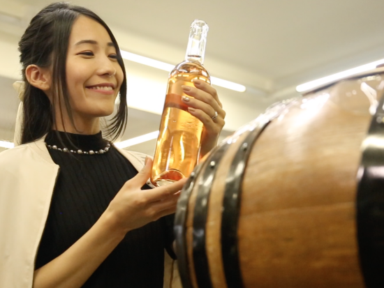 山梨　白百合醸造　思い出に残るワインをお持ち帰り！ワインのボトル詰め＆オリジナルラベル作り体験＜30分／現地集合・解散／甲州市＞