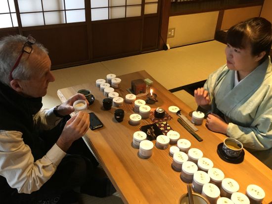 お香体験　香木を使ったオーダーメイドの調香　築100年の町屋茶室を貸し切り　季節の上生菓子＆お抹茶・加賀棒茶付き＜1.5時間／金沢市＞