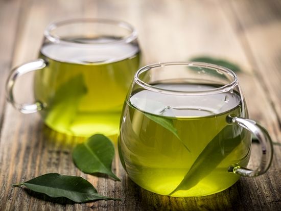 Fresh green tea_shutterstock_265400270