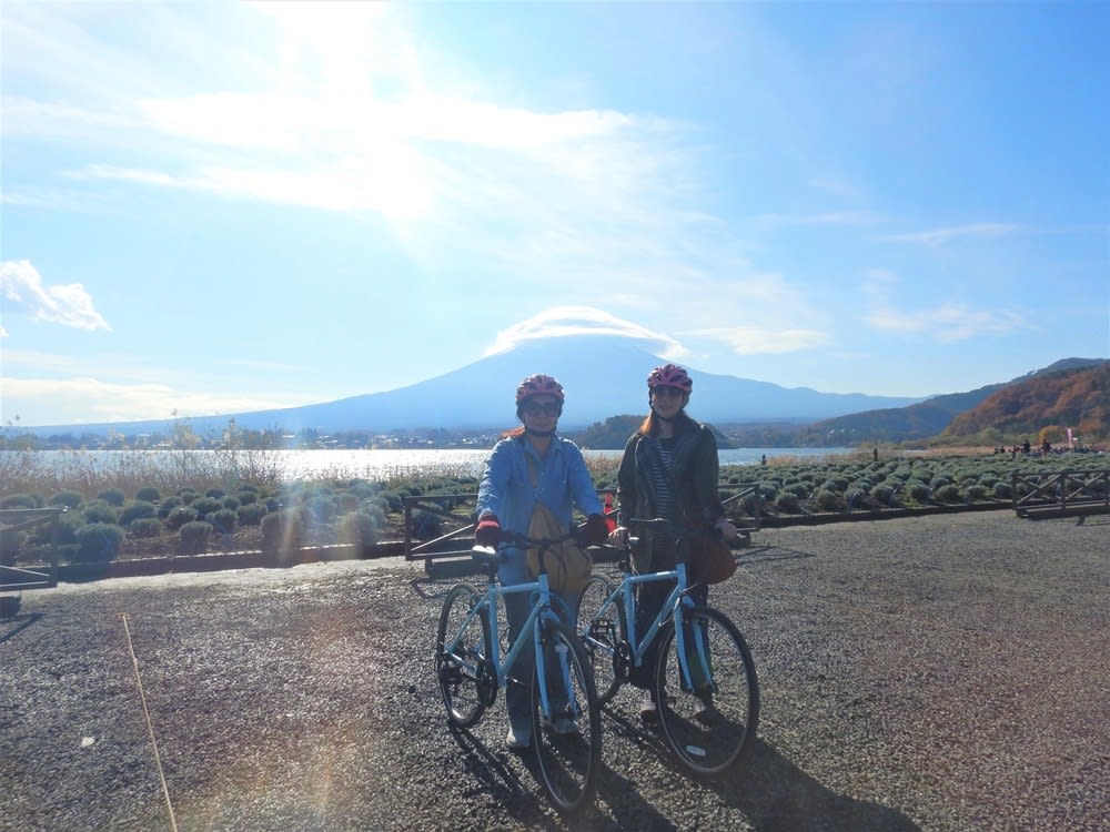 サイクリングツアー 富士河口湖周遊 自転車で世界遺産巡りの旅 2時間半 午前 午後 ガイド付き 送迎付き 富士河口湖町 山梨の観光 遊び 体験 レジャー専門予約サイト Veltra ベルトラ