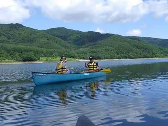 富良野 カナディアンカヌー体験 熟練ガイド同行！静かな湖上で自然を