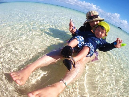 幻の島上陸＋シュノーケリング＋竹富島観光ツアー　石垣島⇔竹富島の乗船券付き！ ＜3歳から参加可能／竹富島MAP付き／石垣港付近送迎／石垣島発＞