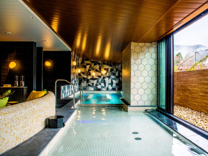 ホテルインディゴ箱根強羅 1泊2日 夕 朝食付きプラン 年1月にグランドオープン 好奇心を掻き立てる新しい箱根体験 強羅 箱根 小田原の観光 遊び 体験 レジャー専門予約サイト Veltra ベルトラ