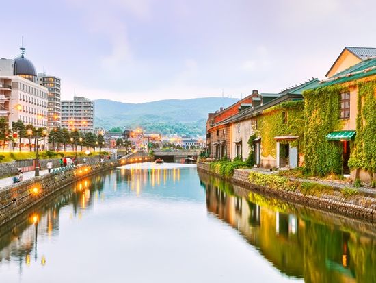 Japan_Hokkaido_Otaru_Canal_shutterstock_493352092